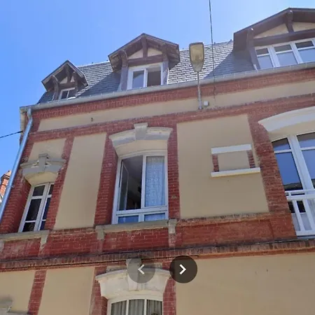 Joli 3 Pieces Au Centre De *