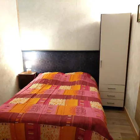 Joli 3 Pieces Au Centre De