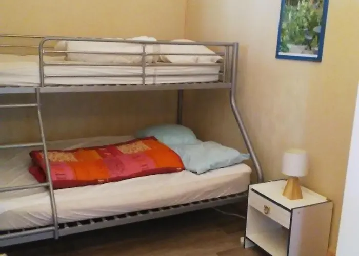 Joli 3 Pieces Au Centre De *