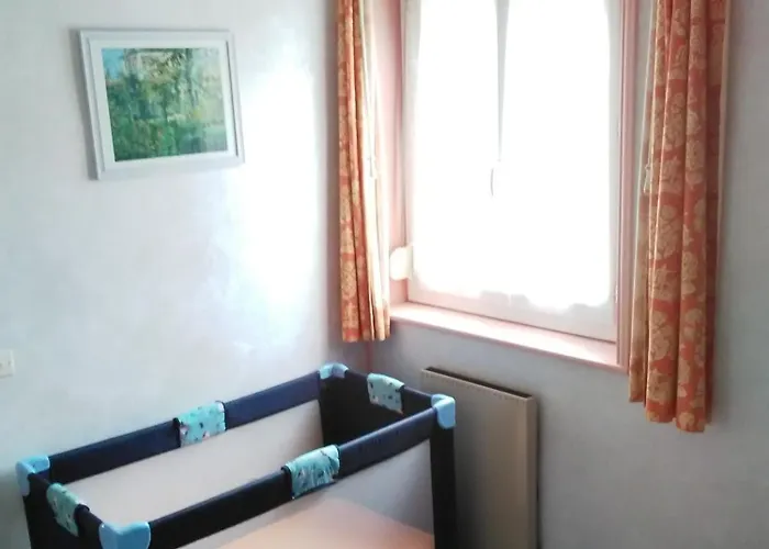 Joli 3 Pieces Au Centre De *