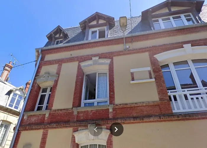 Joli 3 Pieces Au Centre De *